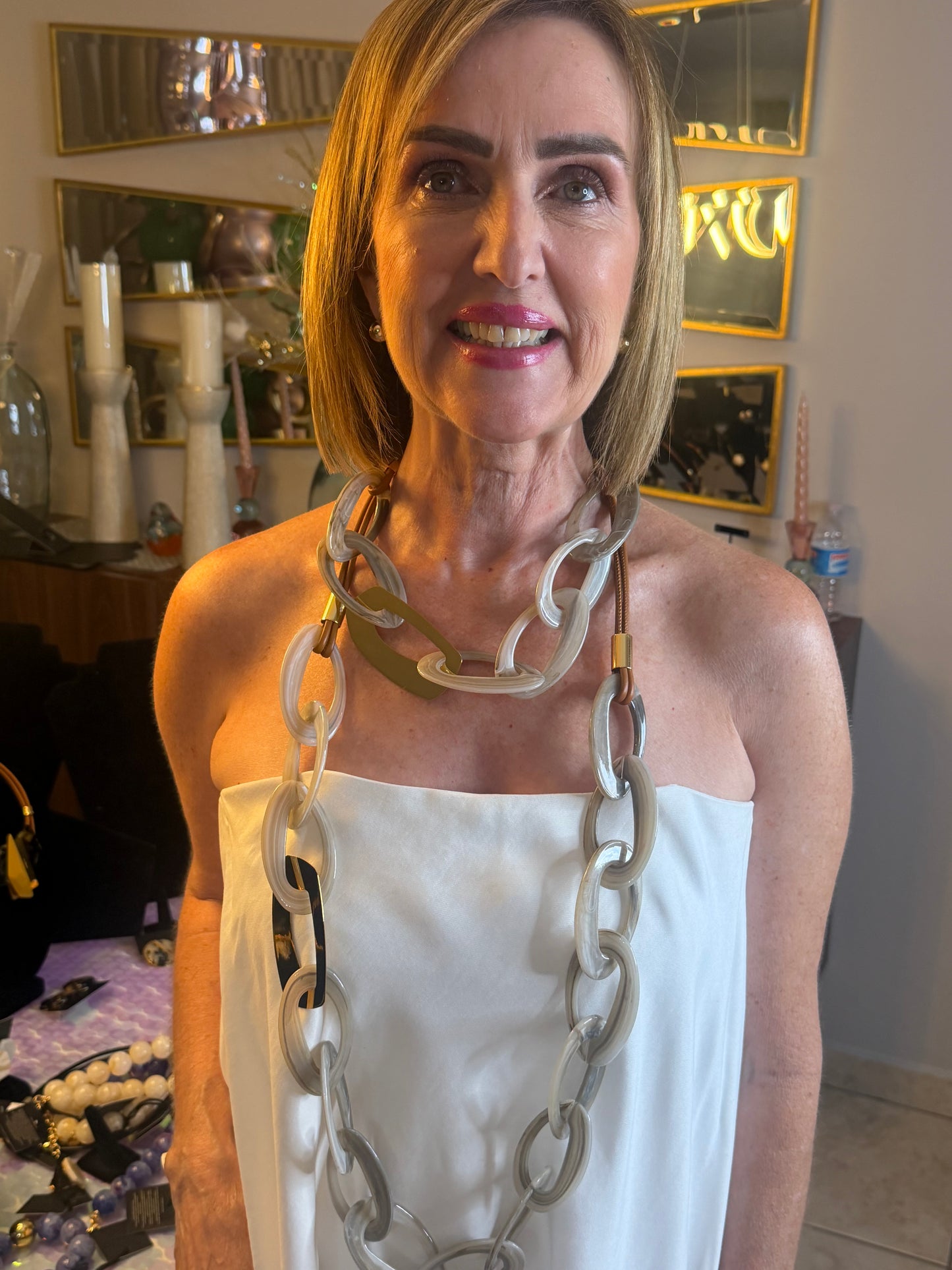 Antura Vanity Necklace