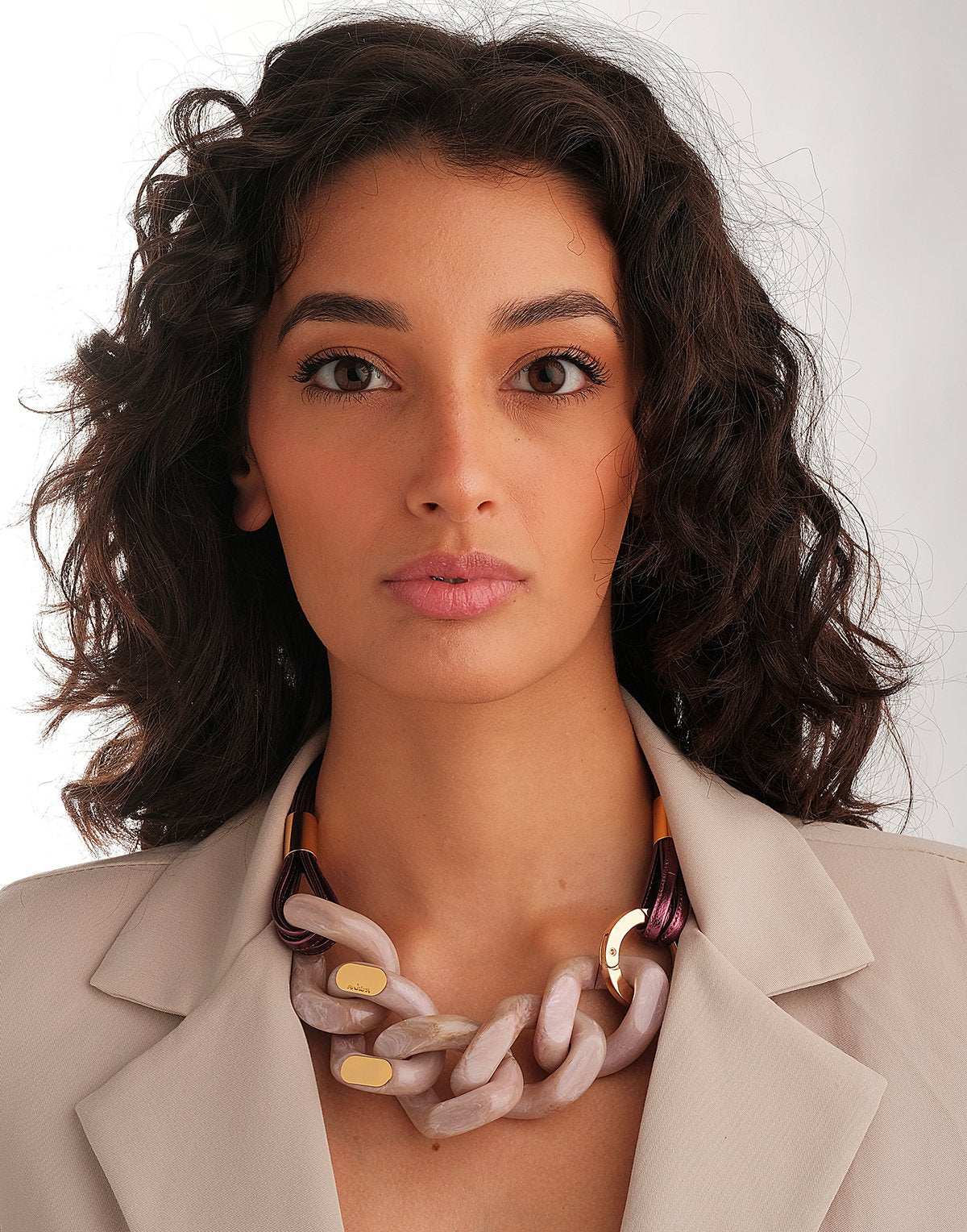 Antura Statement Necklace