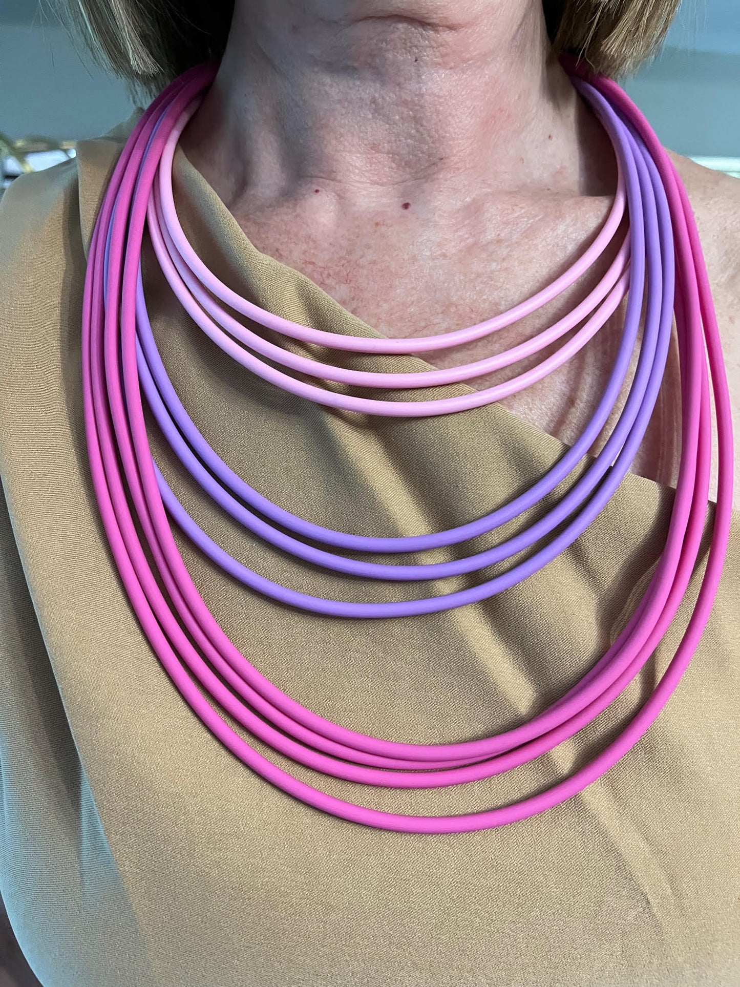 EM Necklace Simple