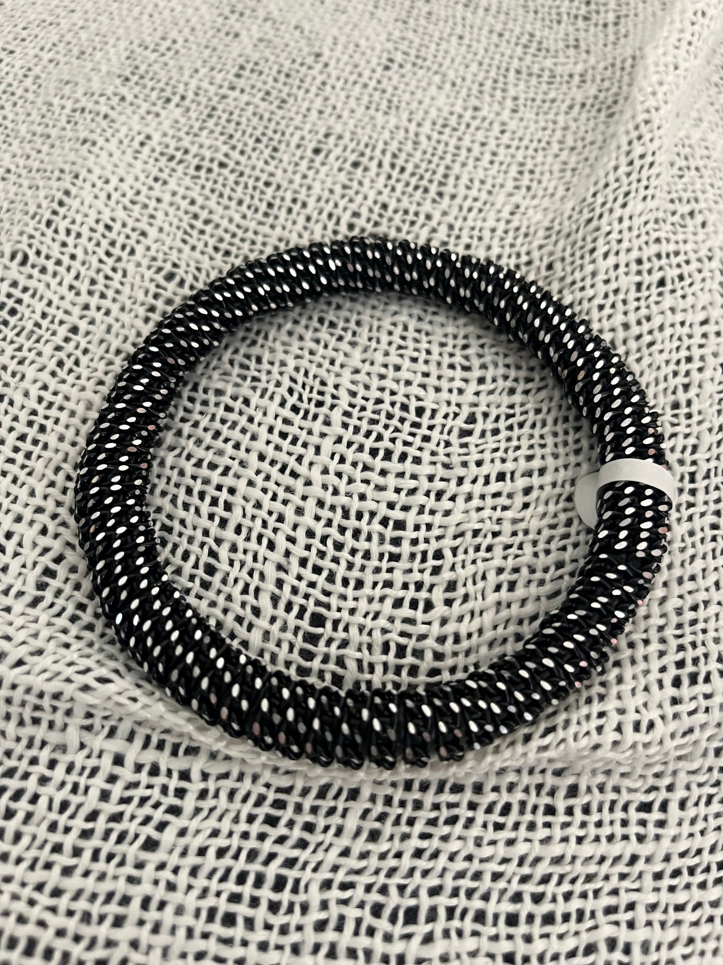 BE Round Bracelet