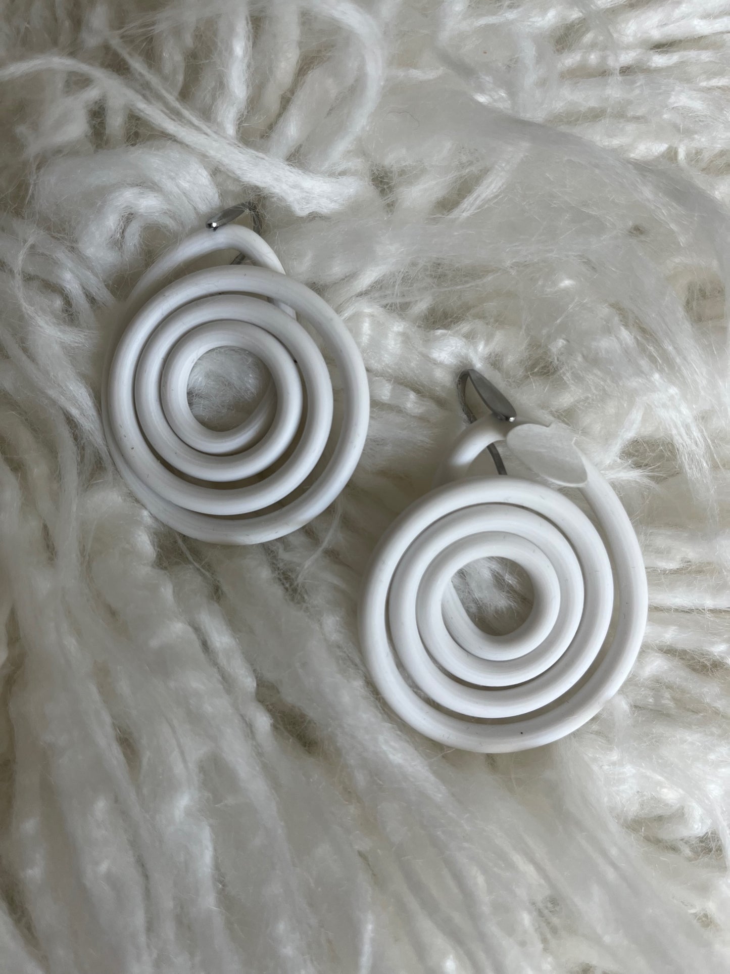 EM Earring Simple