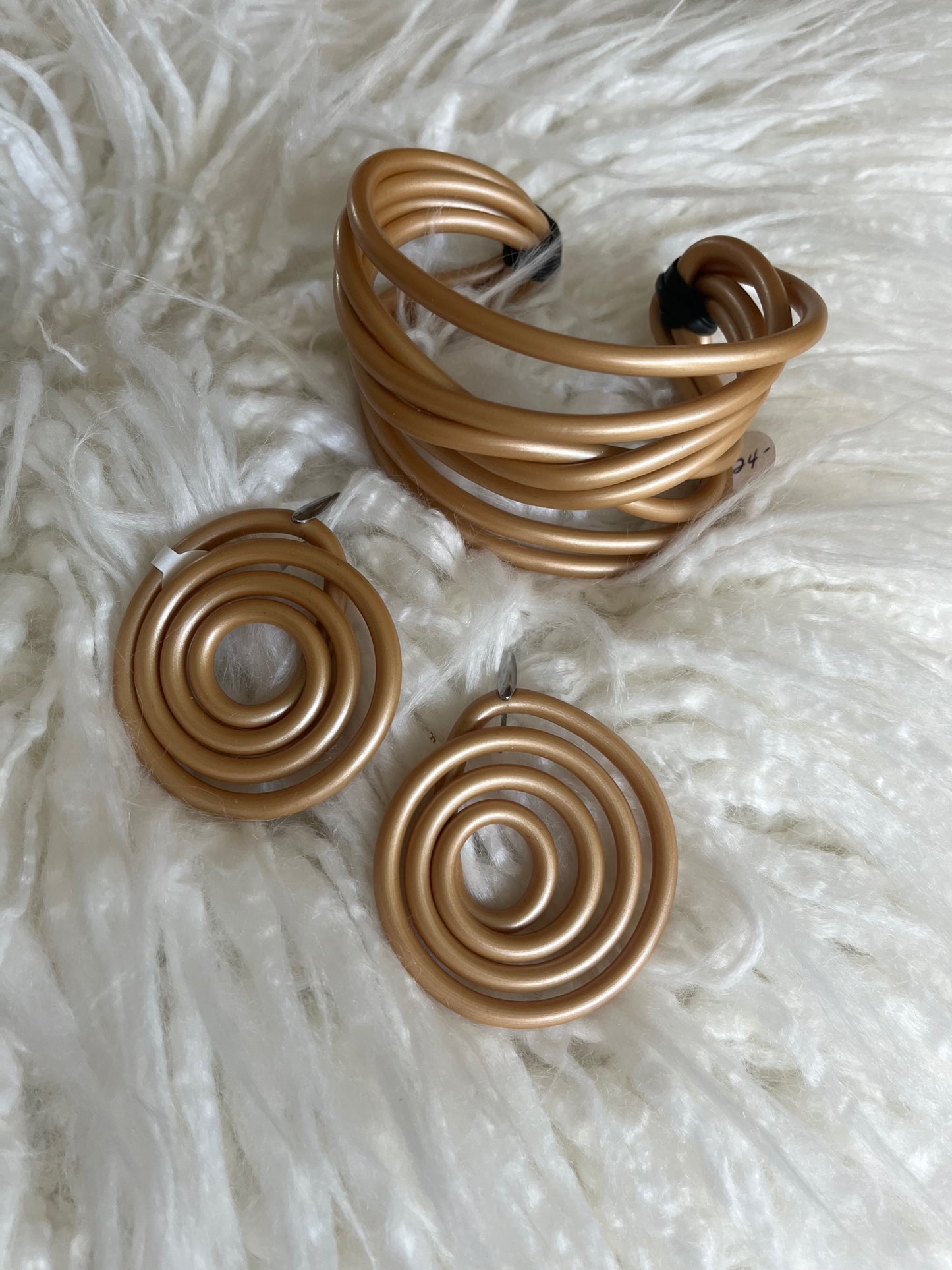 EM Earring Simple