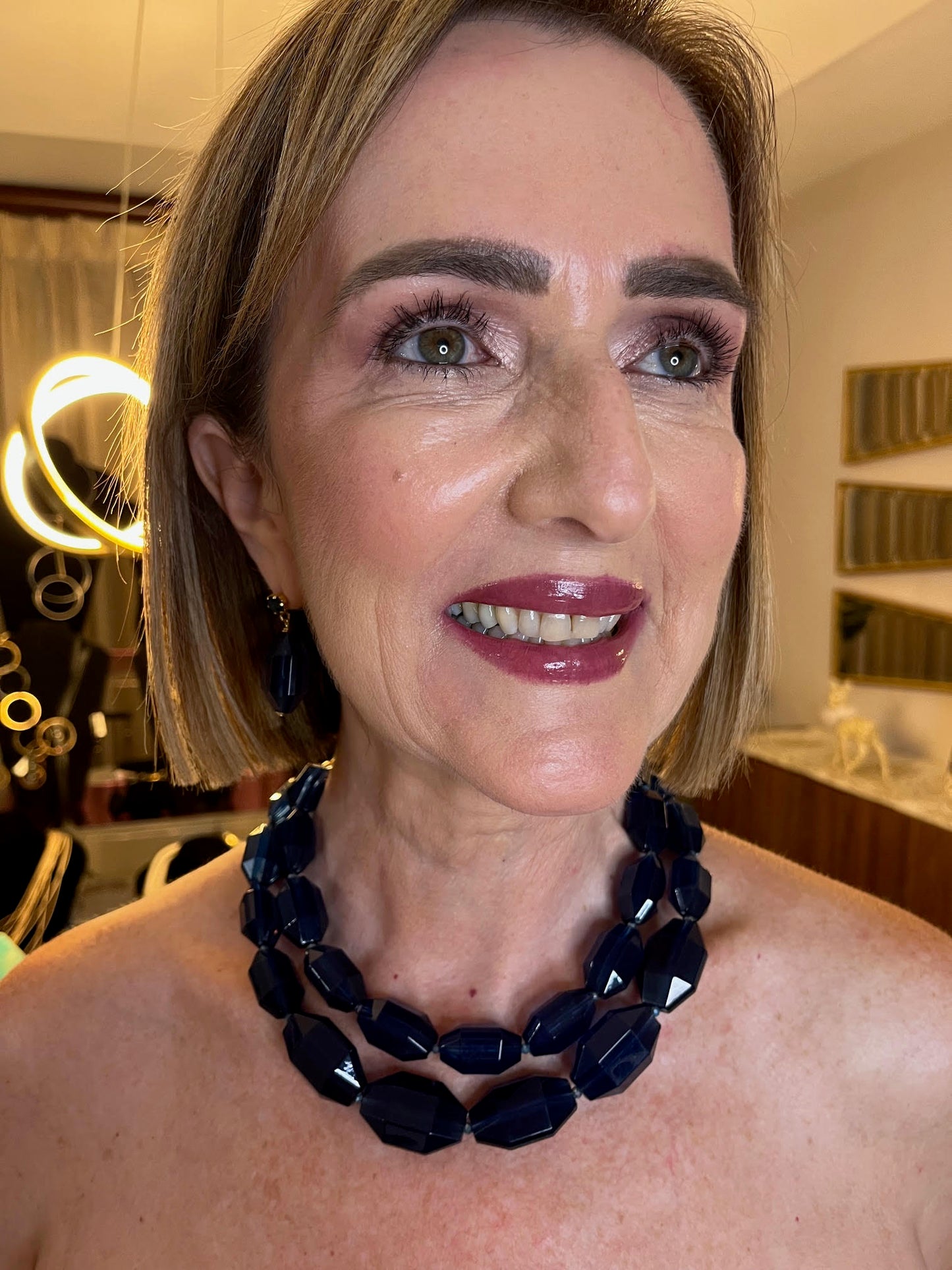 Antura Spotlight Necklace