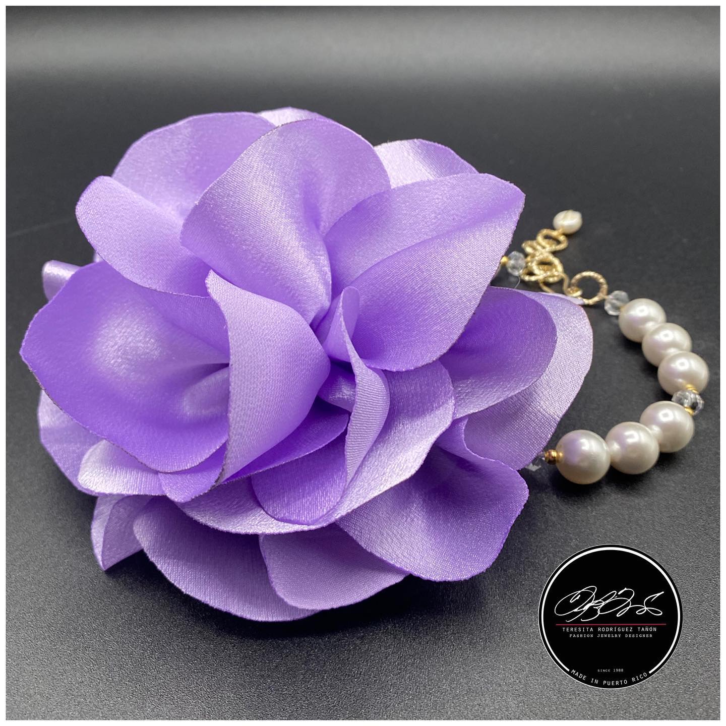 TRT Flowers Necklaceu