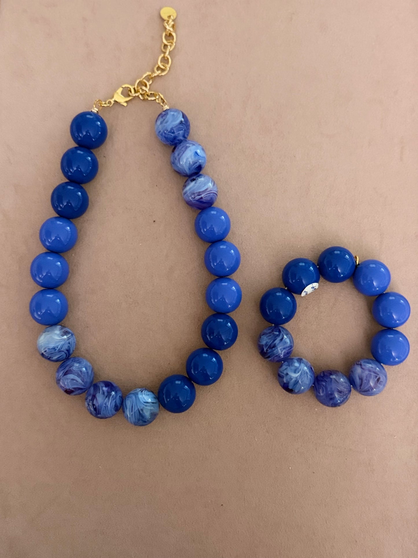 Antura Seventy M22 Necklace Set