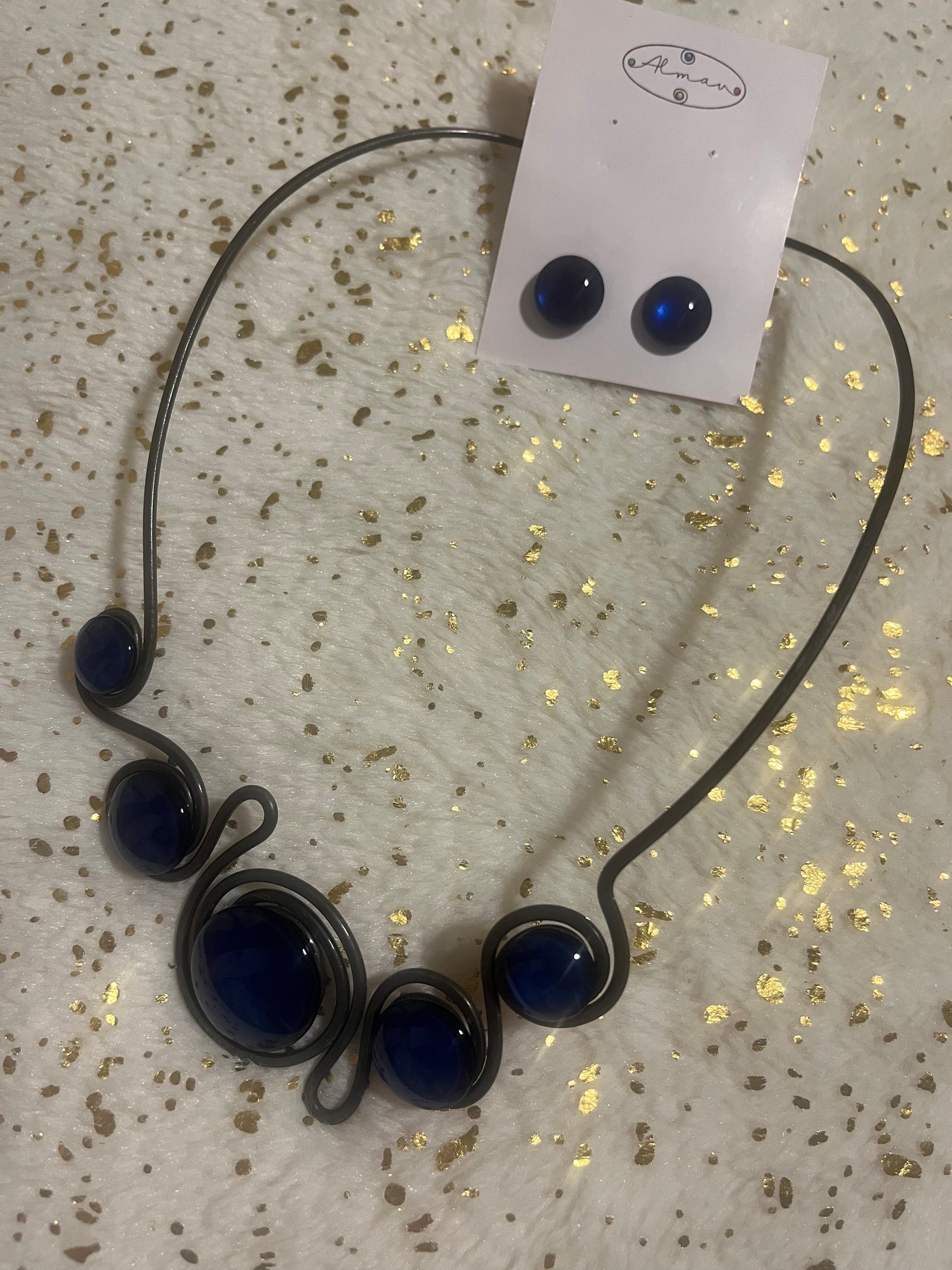 ArtGio Necklace Set