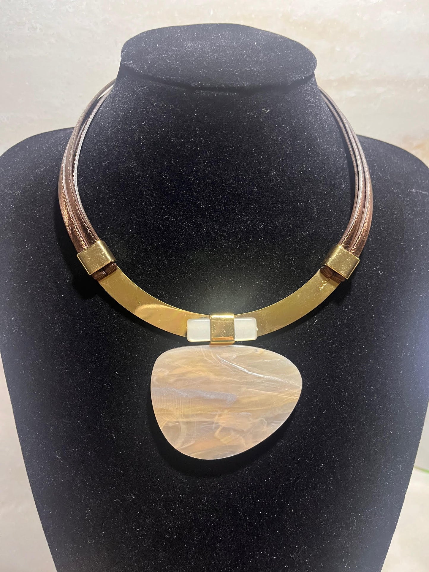 Antura Lauren Necklace