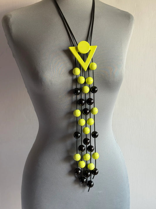 EM Pendolo Tria Necklace